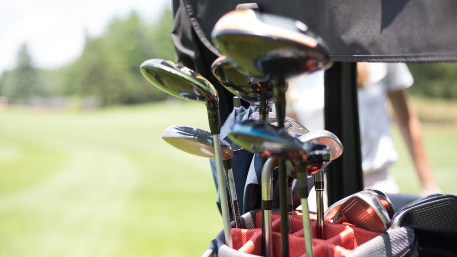 What Golf Clubs Does a Beginner Actually Need?